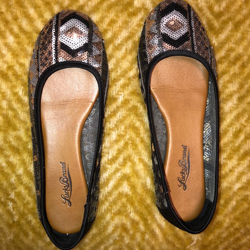 Lucky brand flats